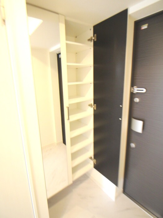 物件内観写真16　(靴箱)