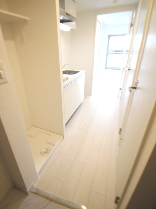 物件内観写真17　(廊下)