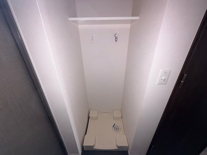 物件内観写真13　(洗濯機置場)