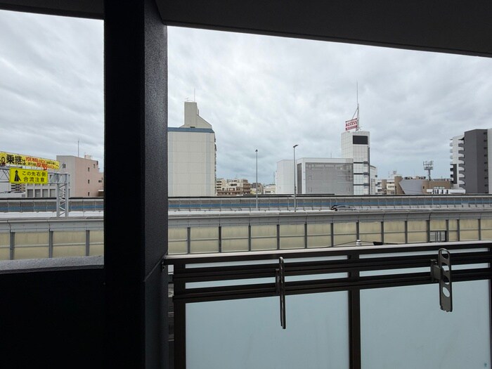 物件内観写真15　(室内からの展望)