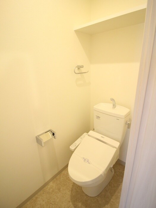物件内観写真8　(トイレ)