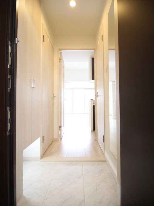 物件内観写真15　(玄関)