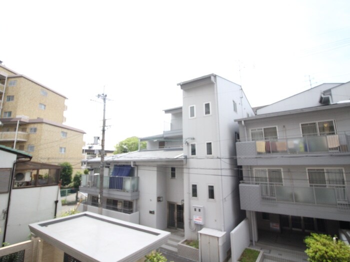 物件内観写真19　(室内からの展望)