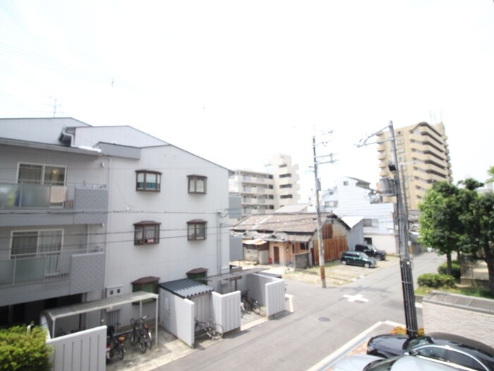 物件内観写真20　(室内からの展望)