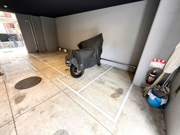 バイク置き場