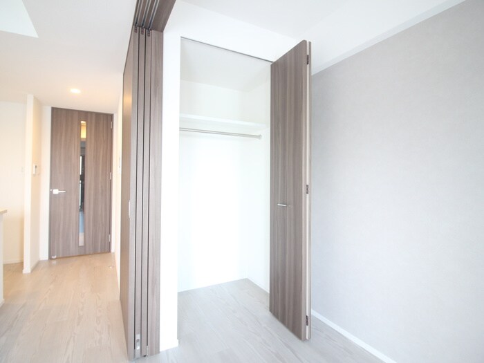 物件内観写真12　(収納)