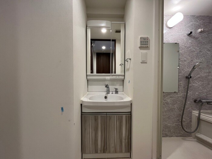 物件内観写真12　(洗面)