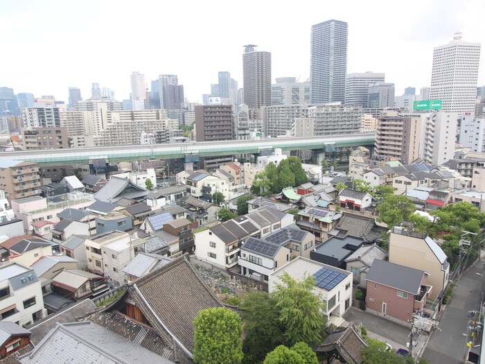 物件内観写真16　(室内からの展望)