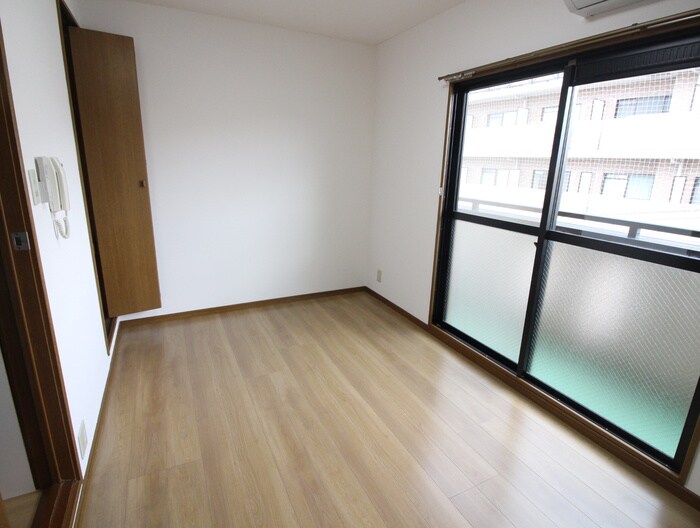 物件内観写真14　(居室)