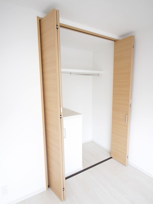 物件内観写真11　(収納)