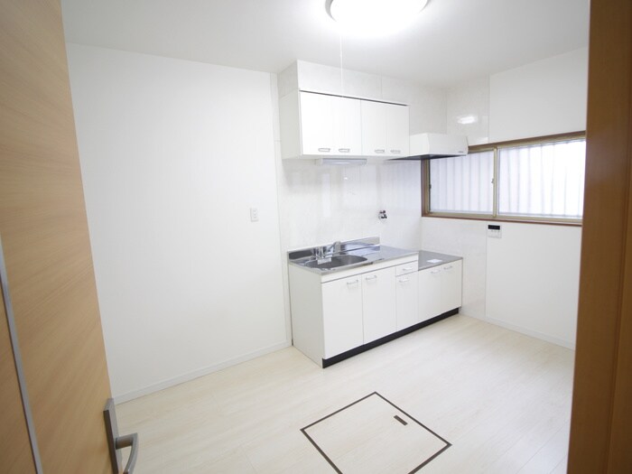 物件内観写真21　(居室)