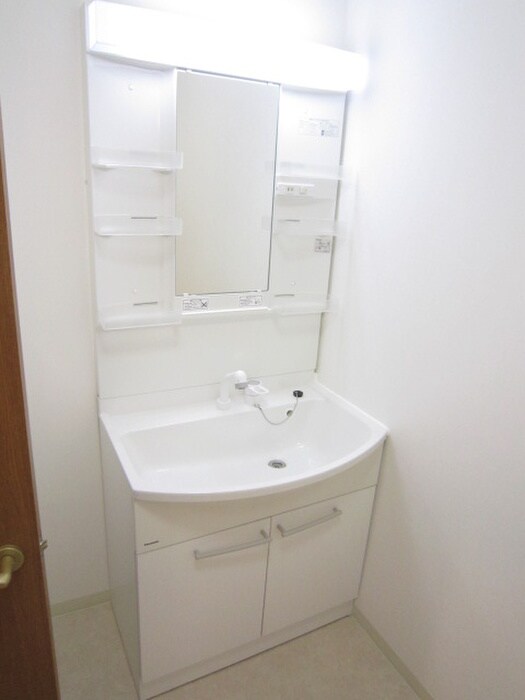 物件内観写真8　(洗面)