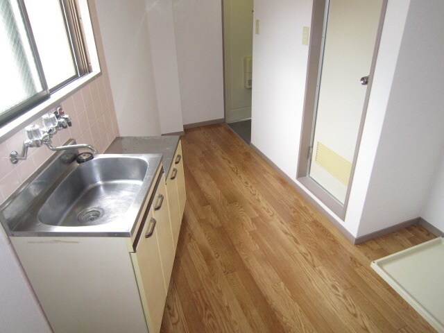 物件内観写真8　(居室)