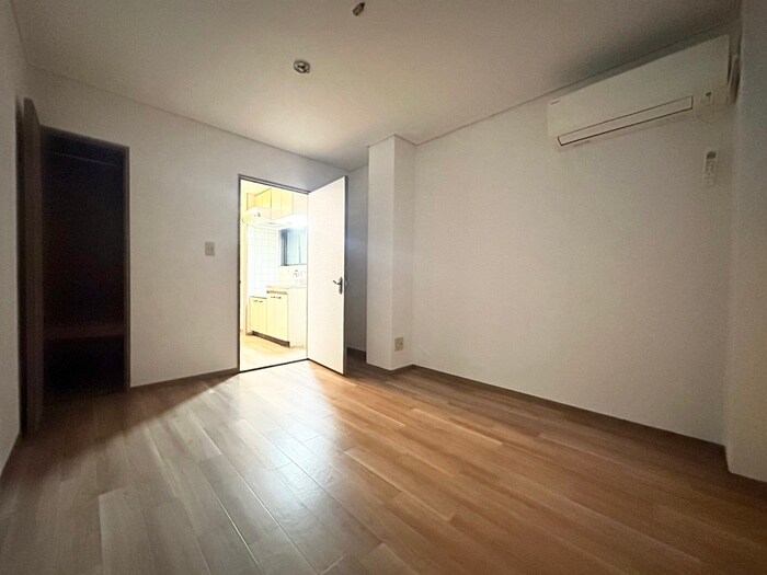 物件内観写真10　(収納)