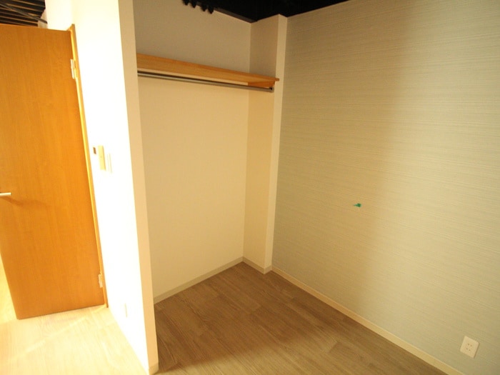 物件内観写真11　(収納)