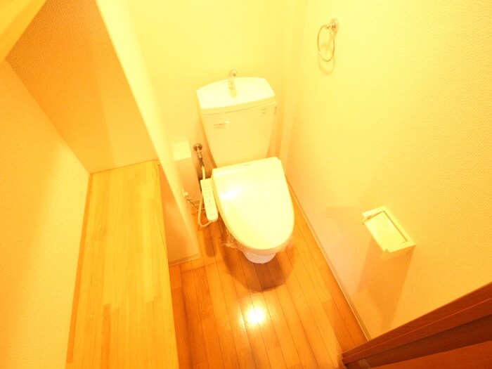 物件内観写真14　(トイレ)