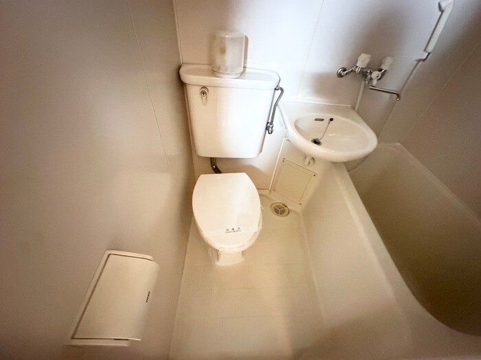 物件内観写真14　(トイレ)