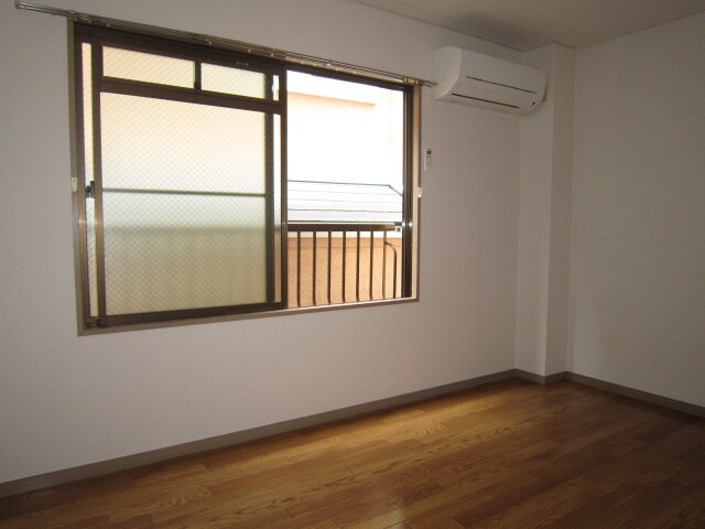 物件内観写真15　(居室)