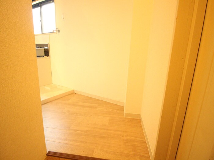 物件内観写真21　(廊下)