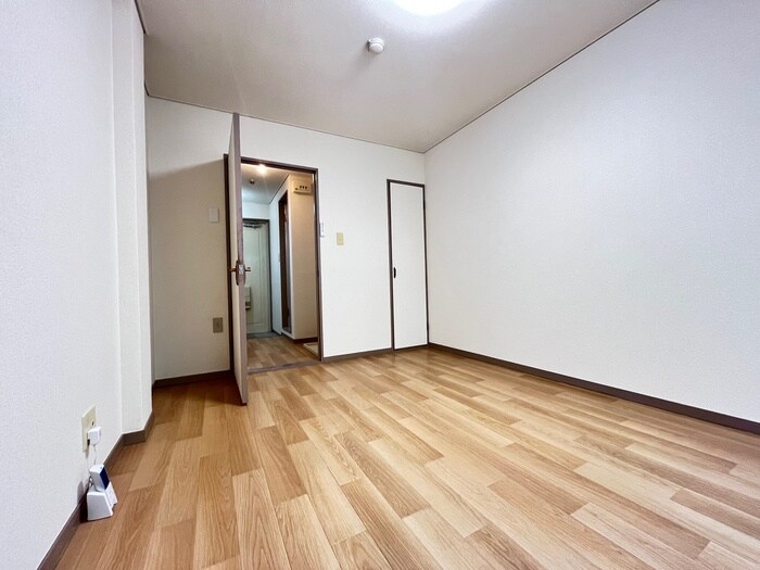 物件内観写真21　(居室)