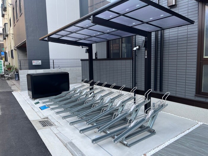 物件外観写真4　(駐輪場)