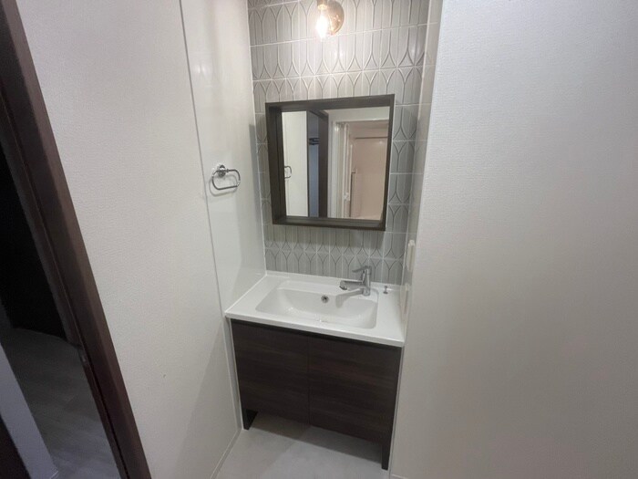 物件内観写真12　(洗面)