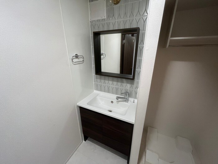 物件内観写真12　(洗面)