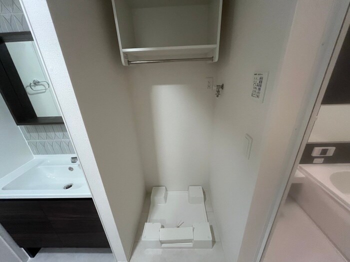 物件内観写真13　(洗濯機置場)