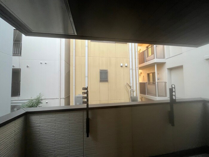 物件内観写真18　(室内からの展望)