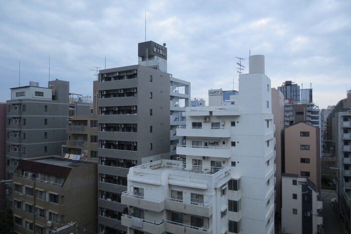 物件内観写真18　(室内からの展望)