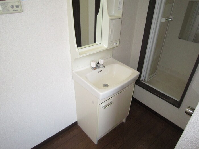 物件内観写真9　(洗面)