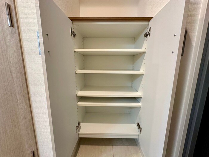 物件内観写真9　(靴箱)