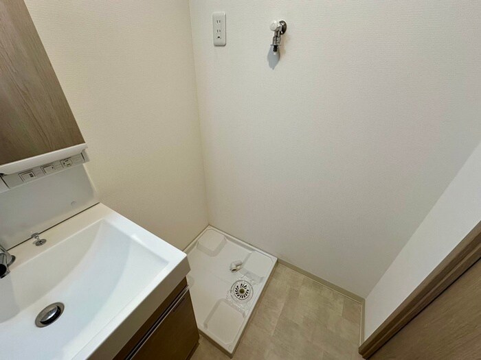 物件内観写真14　(洗濯機置場)