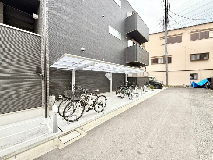 物件外観写真6　(駐輪場)