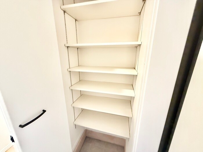 物件内観写真18　(靴箱)