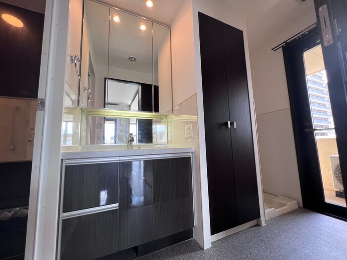 物件内観写真12　(洗面)