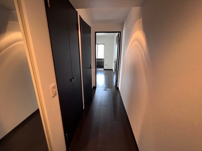 物件内観写真19　(廊下)