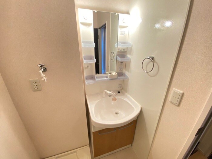 物件内観写真12　(洗面)