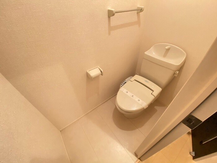 物件内観写真14　(トイレ)