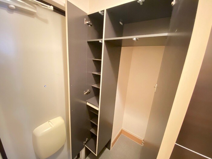 物件内観写真19　(靴箱)