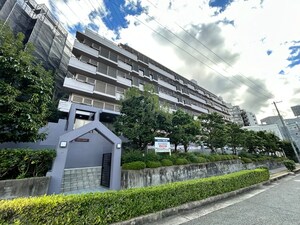 カルムイン緑地公園外観写真
