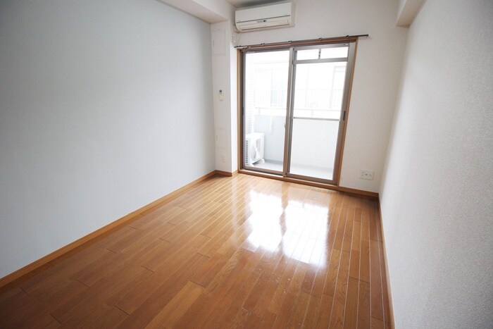 物件内観写真10　(居室)