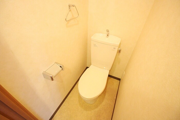 物件内観写真14　(トイレ)