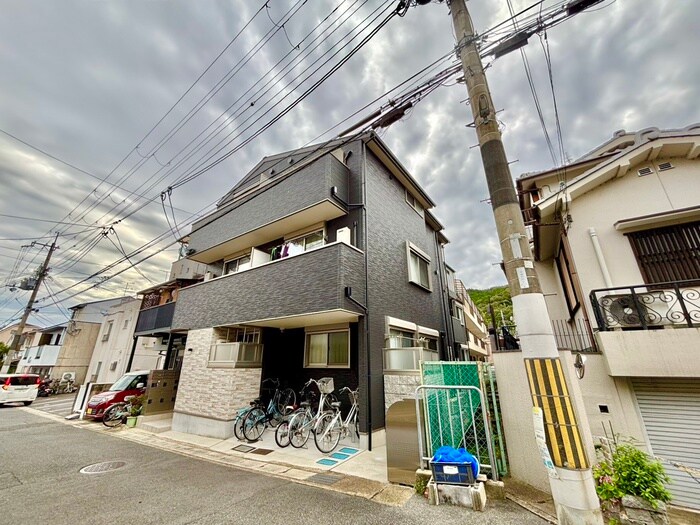 物件外観写真1　(外観写真)