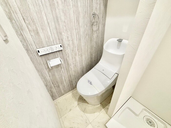 物件内観写真17　(トイレ)