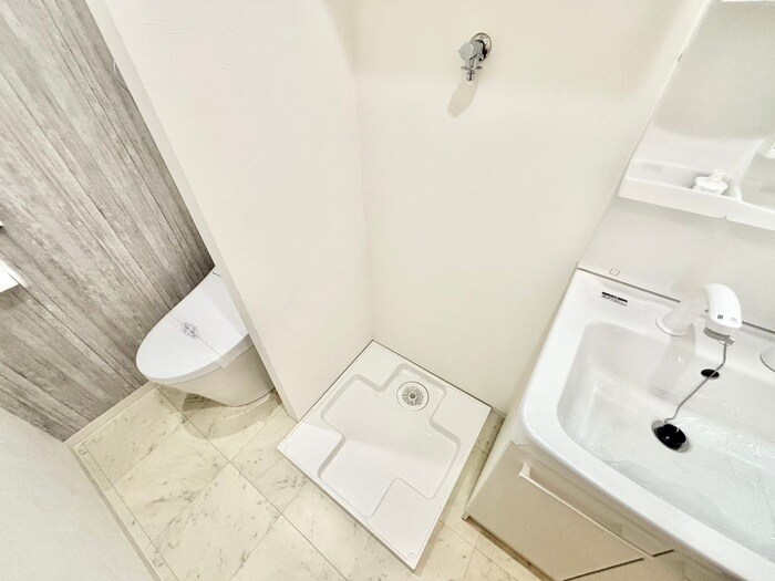 物件内観写真18　(洗濯機置場)