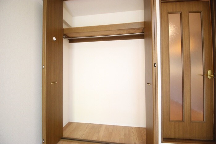 物件内観写真12　(収納)