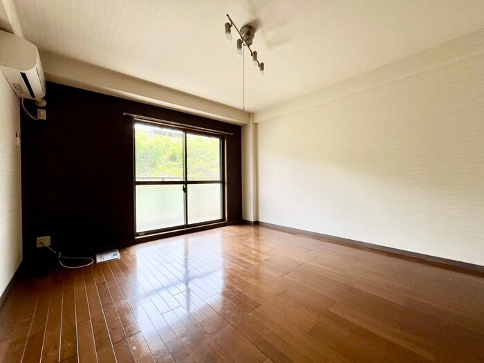 物件内観写真12　(居室)