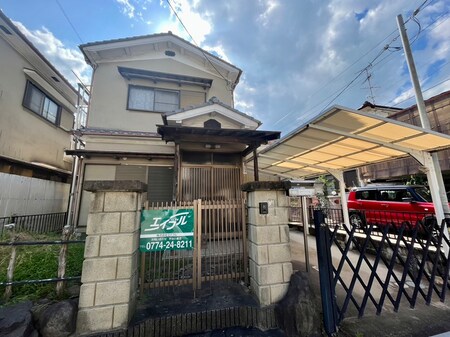 城陽市富野堀口貸家外観写真