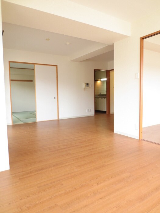 物件内観写真7　(居室)